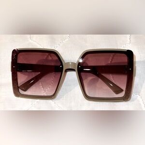 NIB - 𝐁𝐑𝐀𝐍𝐃 𝐍𝐄𝐖 𝑆𝑈𝑁𝐺𝐿𝐴𝑆𝑆𝐸𝑆! 😎